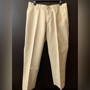 Lee’s Mens dress pants/khakis